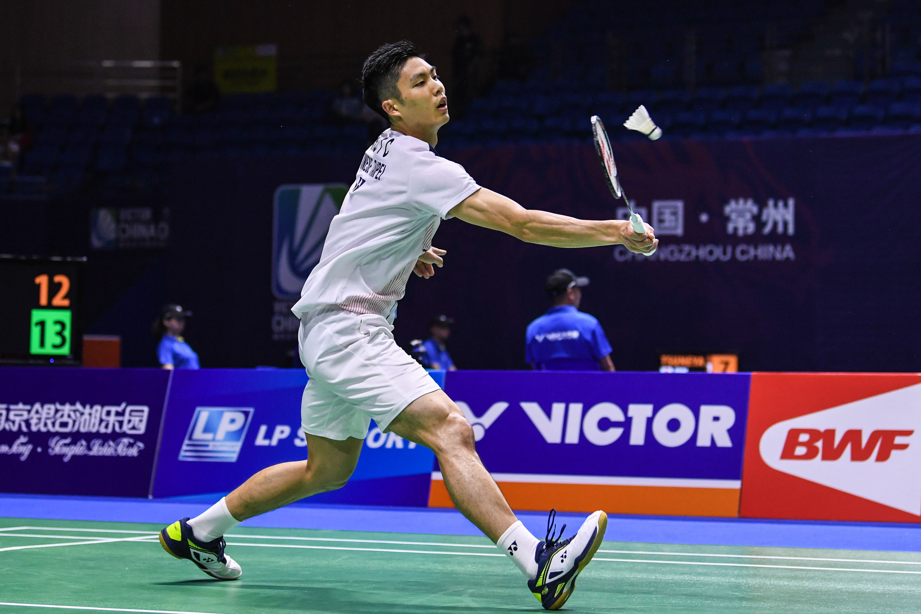 牵制边路 牵制边路